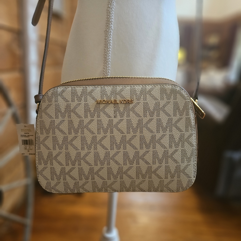 Michael Kors Vanilla Crossbody Bag - Picture 4 of 8